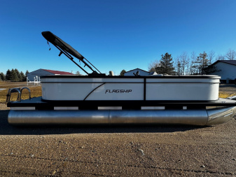 New 2024 Flagship E22CU w/Suzuki DF115W **FREE BUNK TRAILER or PONTOON LIFT - UP TO $7995 VALUE**