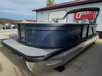 New 2024 FLAGSHIP E22CU w/SUZUKI DF115 **FREE JB Lund Bunk Trailer or Vertical Lift w/Purchase -- Up to a $7995 Value!!