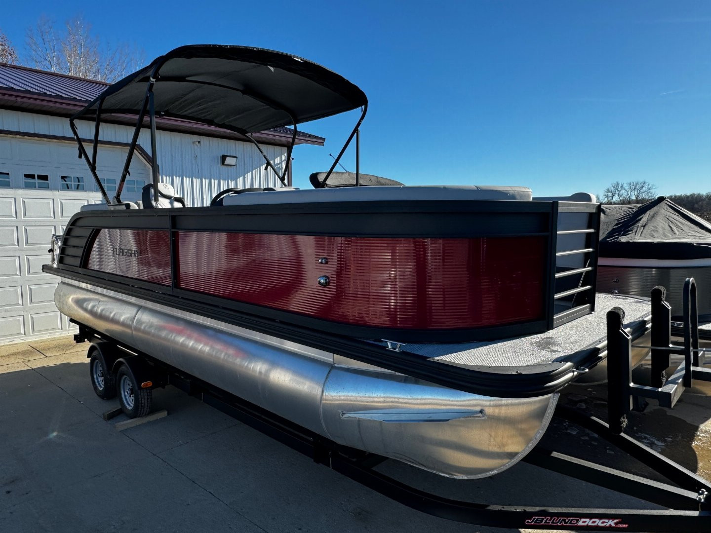 New 2024 FLAGSHIP D22CU w/SUZUKI DF150 **FREE JB Lund Bunk Trailer or Vertical Lift w/Purchase -- Up to a $7995 Value!!