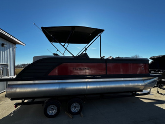New 2024 FLAGSHIP D22CU w/SUZUKI DF150 **FREE JB Lund Bunk Trailer or Vertical Lift w/Purchase -- Up to a $7995 Value!!