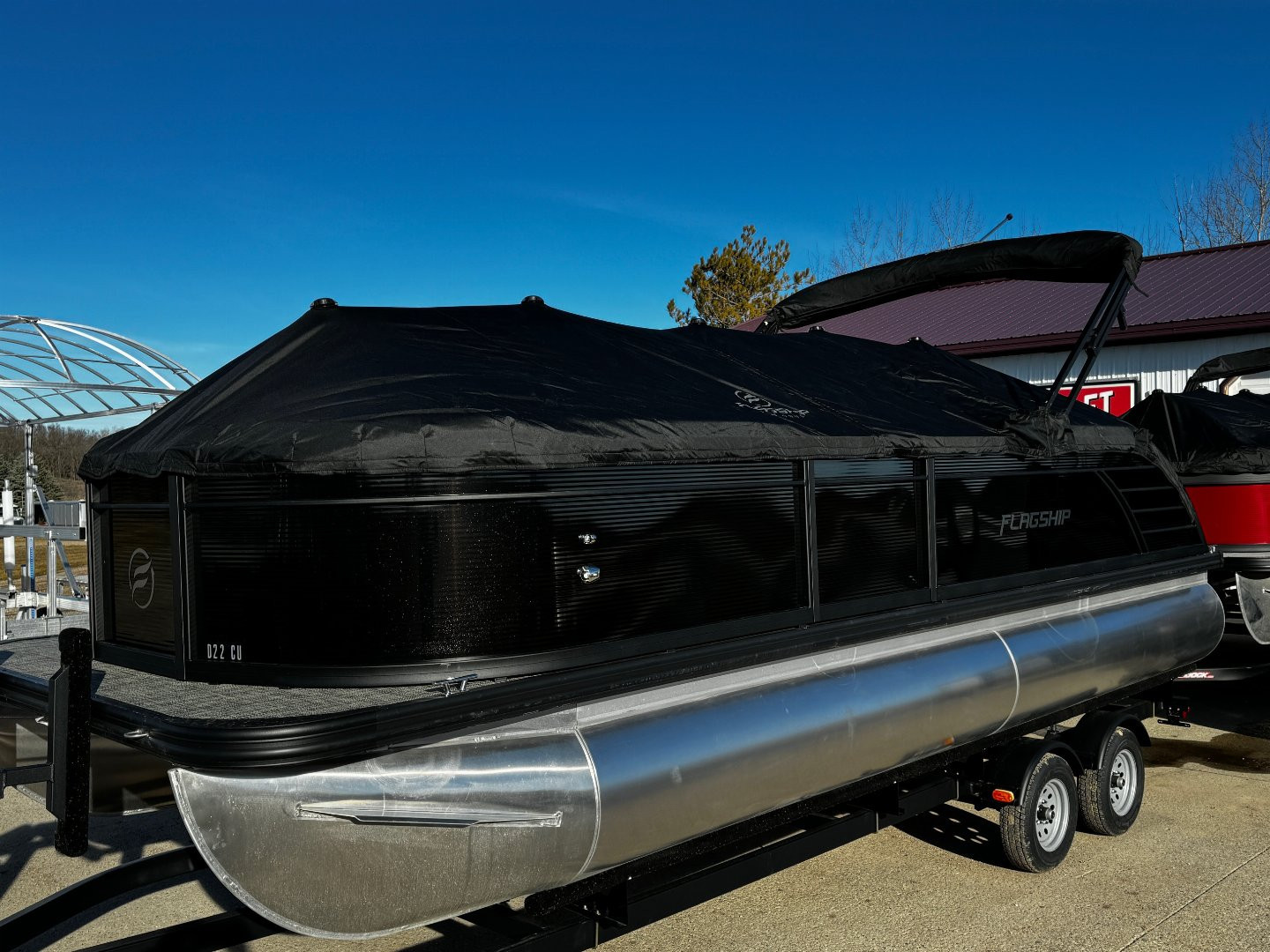 New 2024 FLAGSHIP D22CU w/SUZUKI DF150 **FREE JB Lund Bunk Trailer or Vertical Lift w/Purchase -- Up to a $7995 Value!!