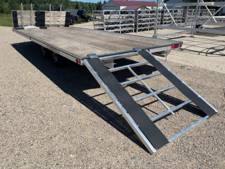 New 2024 22' V-FRONT SLEDBED 4-PLACE TANDEM AXLE SNOWMOBILE TRAILER w/SALT SHIELD by JB LUND