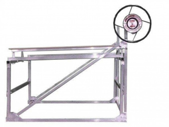 New JB LUND 1200lb CANTILIVER PWC LIFT
