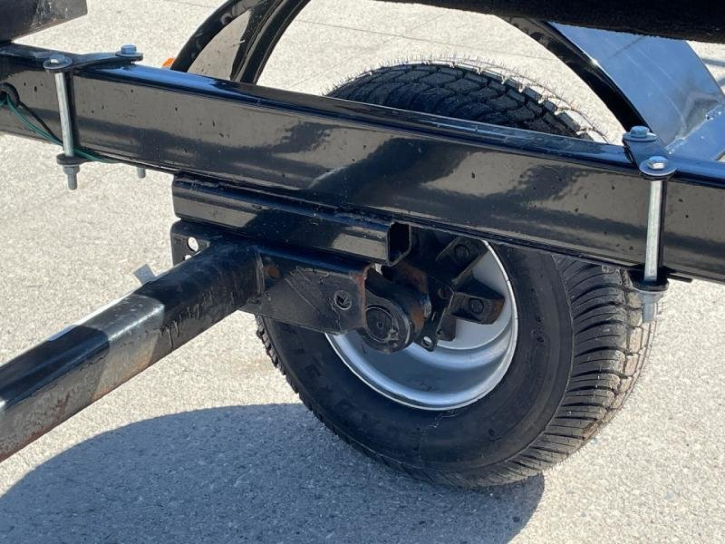 New 2026 JB LUND 14'-18' PONTOON SINGLE AXLE BUNK TRAILER