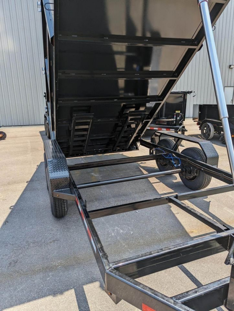 New 2025 TRIPLE CROWN TRAILERS 7' x 14' Super Duty 14K Telescopic Dump Trailer