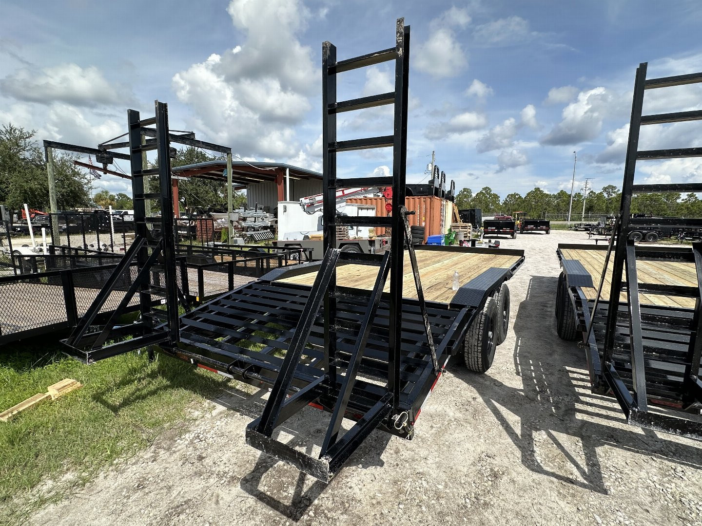 New 2026 Caliber Trailer Mfg 8.5x20 14K Drive Over Fender Equipment Trailer