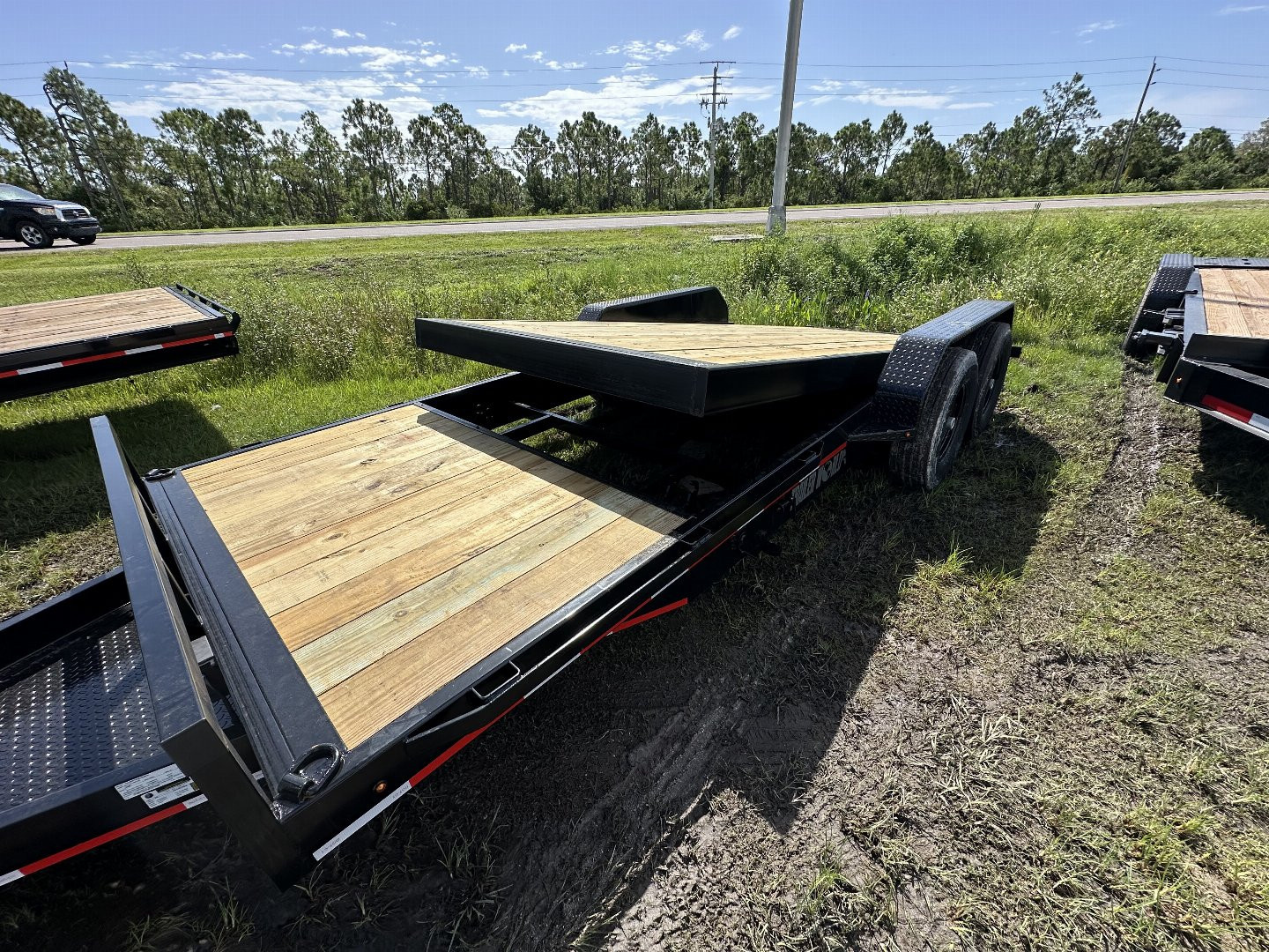 New 2026 Caliber Trailer Mfg 7x20 14K GVWR Split Tilt Equipment Trailer