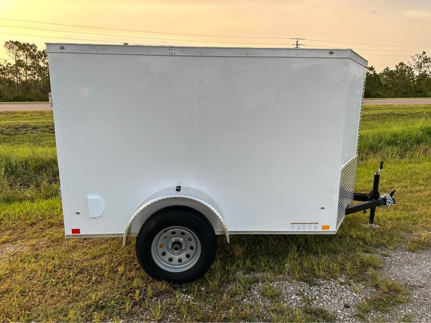 New 2025 DIAMOND CARGO 5 x 8 SA Cargo / Enclosed Trailer