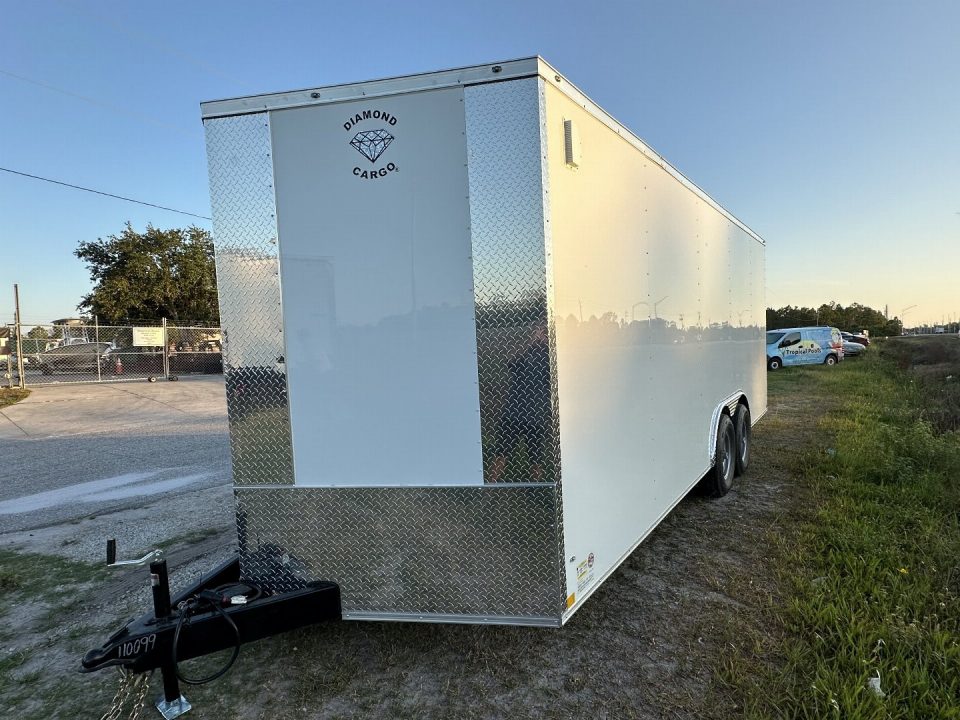 New 2026 DIAMOND CARGO 8.5 x 20 TA 7K GVWR Cargo / Enclosed Trailer - 7' Interior Height / .080 Poly Core Semi Screwed Siding