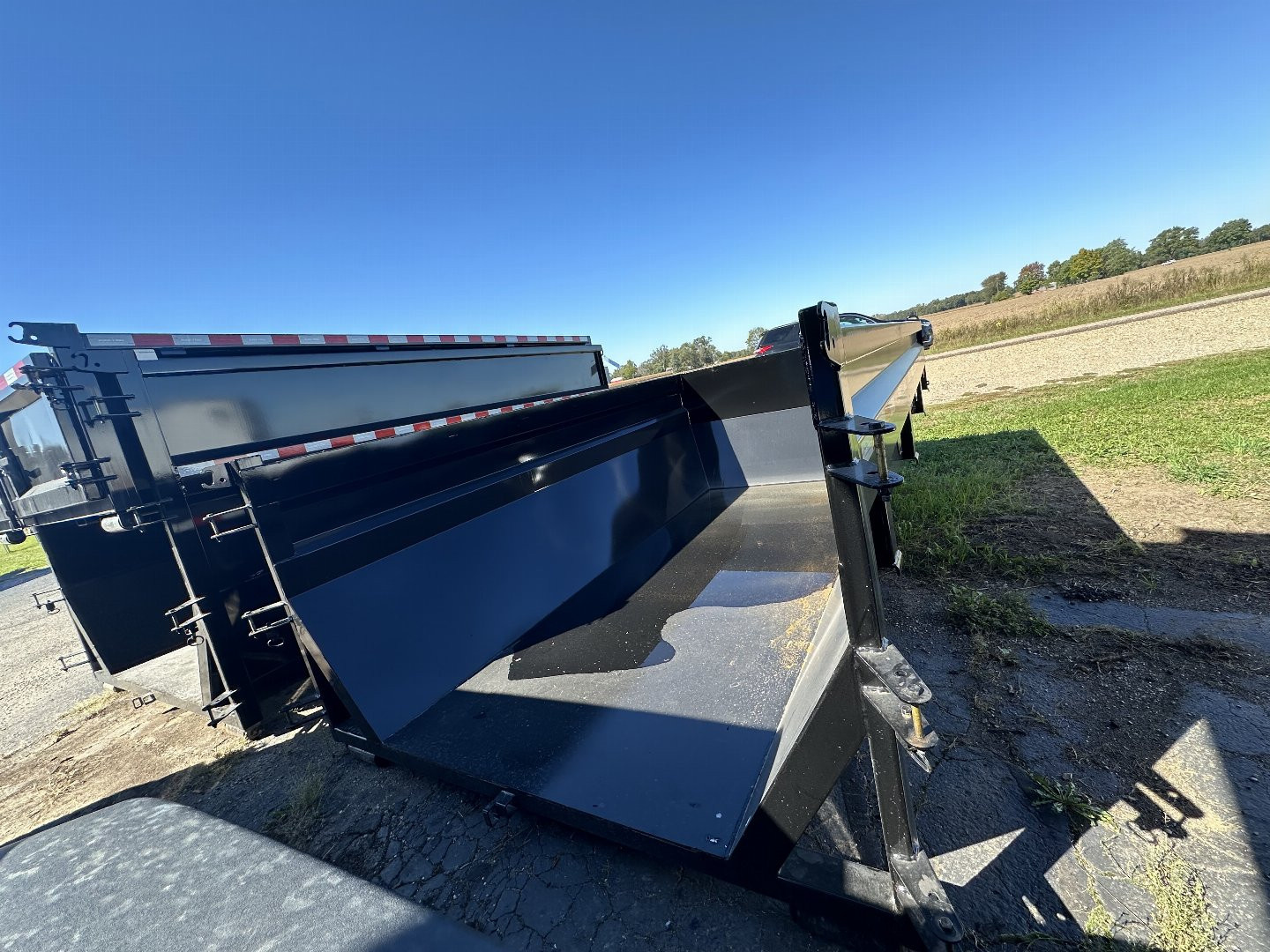 New 14'/16' BIN Sure-Trac Dump Bins & Flat Deck