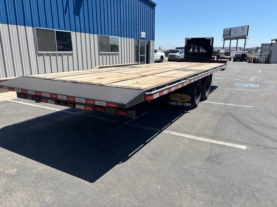 New 2026 Econoline 8.5'x25' Heavy Duty Cushion Tilt Trailer Payload:18,000lbs