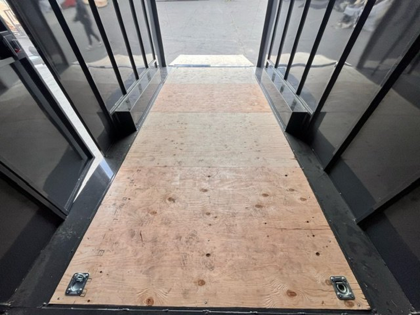 New 2025 Tru 8.5x16x8 Custom V-Nose Cargo / Enclosed