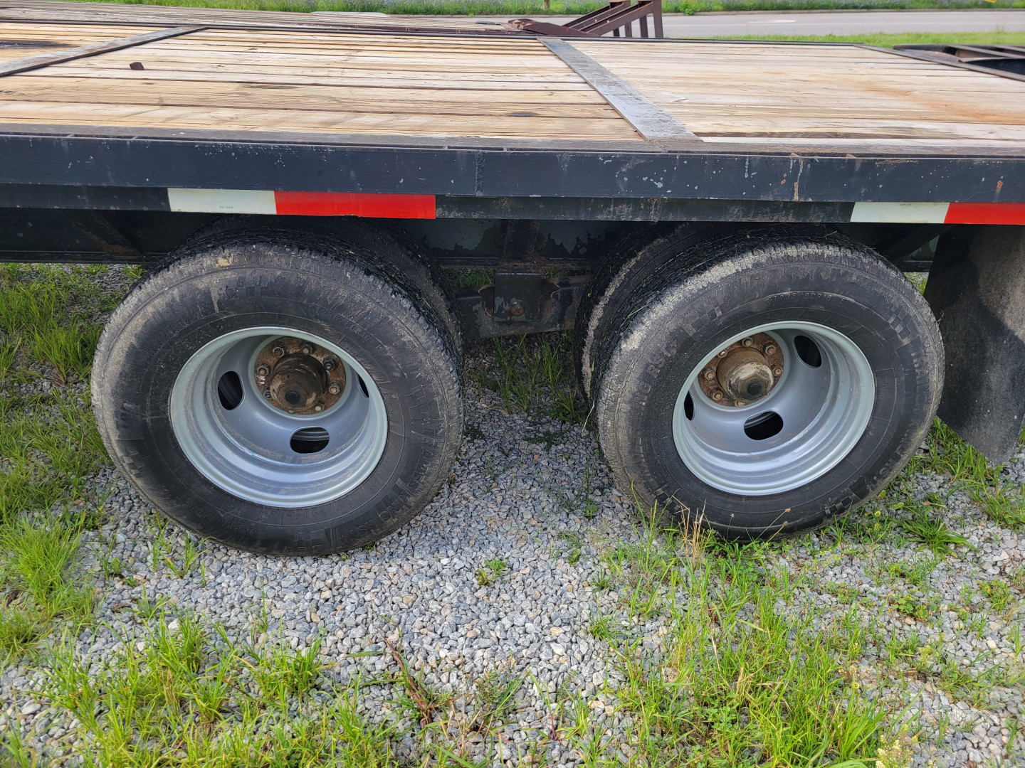 Used 2004 Elite Trailers 8.5x25+5 Gooseneck Deckover Trailer