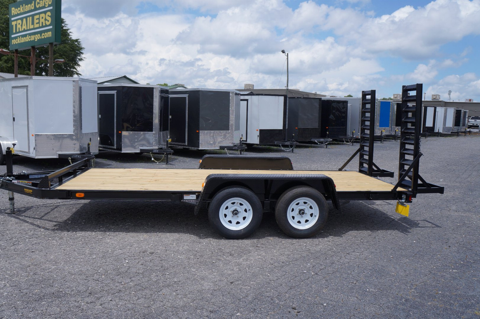 New 2026 Superior Trailers 26.516-3T Equipment Trailer
