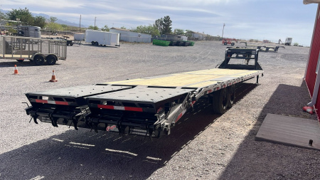 New 2025 RawMaxx 40'X102" FDX FLAT DECK GOOSENECK Flatbed Trailer