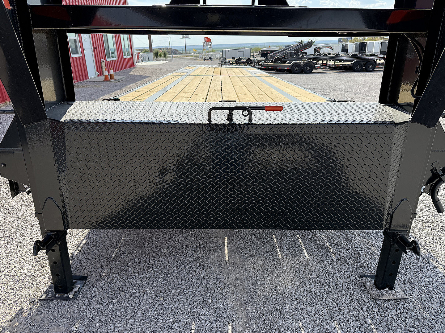 New 2025 RawMaxx 40'X102" FDX FLAT DECK GOOSENECK Flatbed Trailer