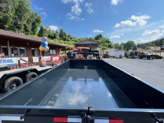 New 2026 Hillcrest Trailers 7' x16' GN Dump 17.6 GVWR W/ 2' Sides Dual Hydraulic Jacks & HD Tube Ramps