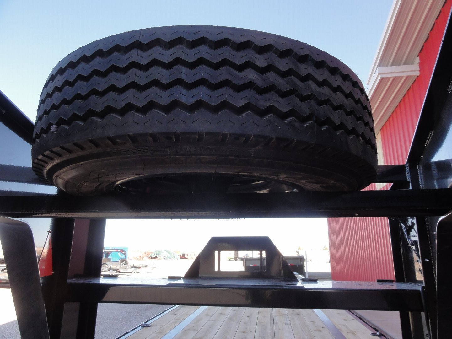 New 2025 RawMaxx FDX - 40' X 102" 16K GOOSENECK Flatbed Trailer