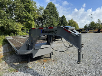 Used 2023 Diamond C Trailers FMAX212 GOOSENECK Trailer 40’ AIR RIDE hydraulic dovetail, jacks and brakes