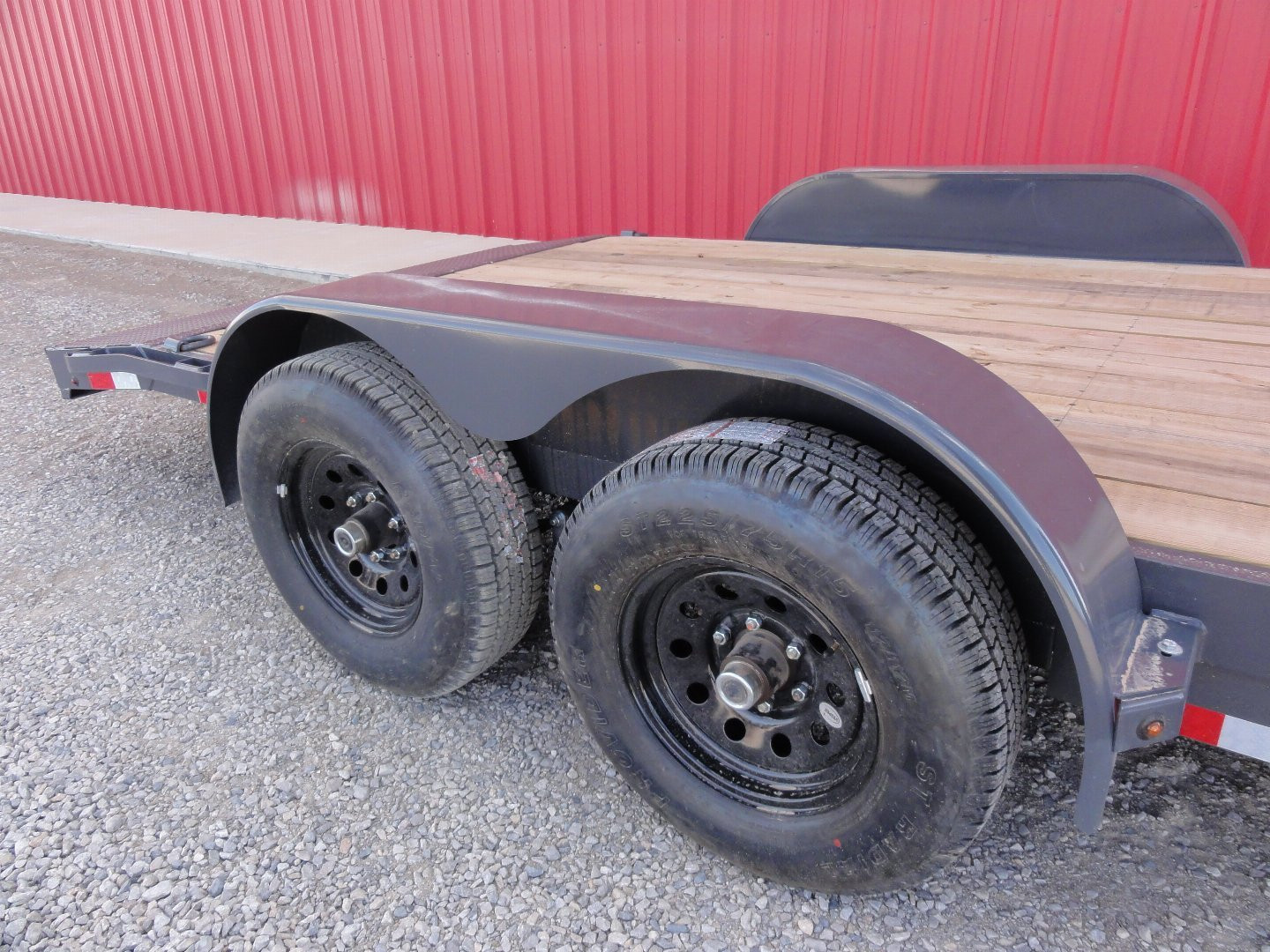 New 2025 Lamar Trailers 83X18 CC-10K CAR HAULER Car Hauler