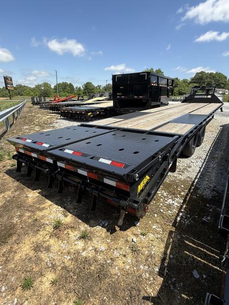 New 2026 Big Tex Trailers 22GN-35D5A Flatbed Trailer, MEGA RAMPS, 2SPD JACKS