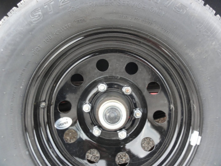 New 2024 Lamar Trailers CC831825 Car Hauler