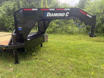 New 2025 Diamond C DET-GN 26' x 102" GOOSENECK Tilt Trailer 23K G.V.W.R. HYDRO JACKS