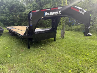 New 2025 Diamond C DET-GN 26' x 102" GOOSENECK Tilt Trailer 23K G.V.W.R. HYDRO JACKS