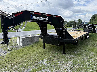 New 2025 Diamond C FMAX212  GOOSENECK Trailer 35’ PACESETTER EDITION LOADED HYDRO DOVE & JACKS DISC BRAKES  17.5 ALUMINUM OUTER RIMS