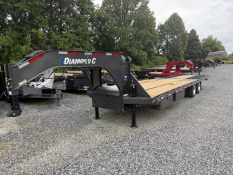 New 2025 Diamond C FMAX212 32' x 102  GOOSENICK Trailer PACESETTER EDITION LOADED  HYDRO DOVE & JACKS DISC BRAKES 17.5 ALUMINUM OUTER RIMS