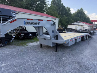 New 2025 Diamond C FMAX212 32' x 102  Flatbed Trailer PACESETTER EDITION HYDRO DOVE & JACKS, DISC BRAKES ALUMINUM OUTER RIMS