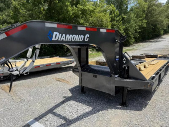 New 2025 Diamond C FMAX212  GOOSENECK Trailer 32’PACESETTER EDITION HYDRO DOVE &  JACKS , DISC BRAKES  17.5 ALUMINUM OUTER RIMS