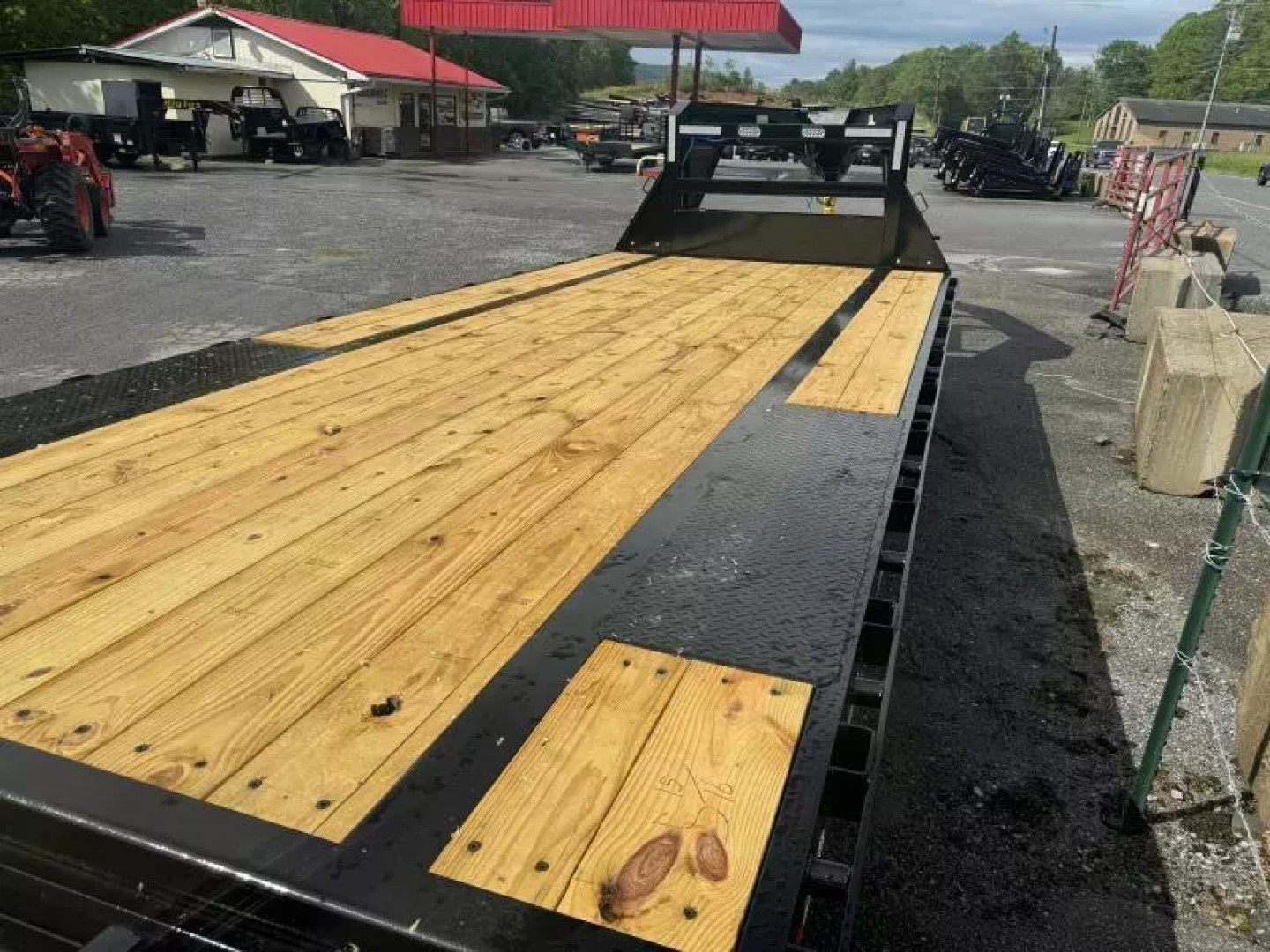 New 2025 Big Tex 16GN-35+5 GOOSENECK  Trailer MEGA RAMPS 17.5K g.v.w.r. Underbody storage box