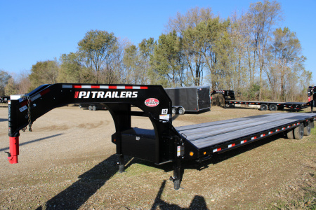 New 2026 PJ Trailers 40' SR 25K GVWR GN Equipment Trailer **CLEARANCE**