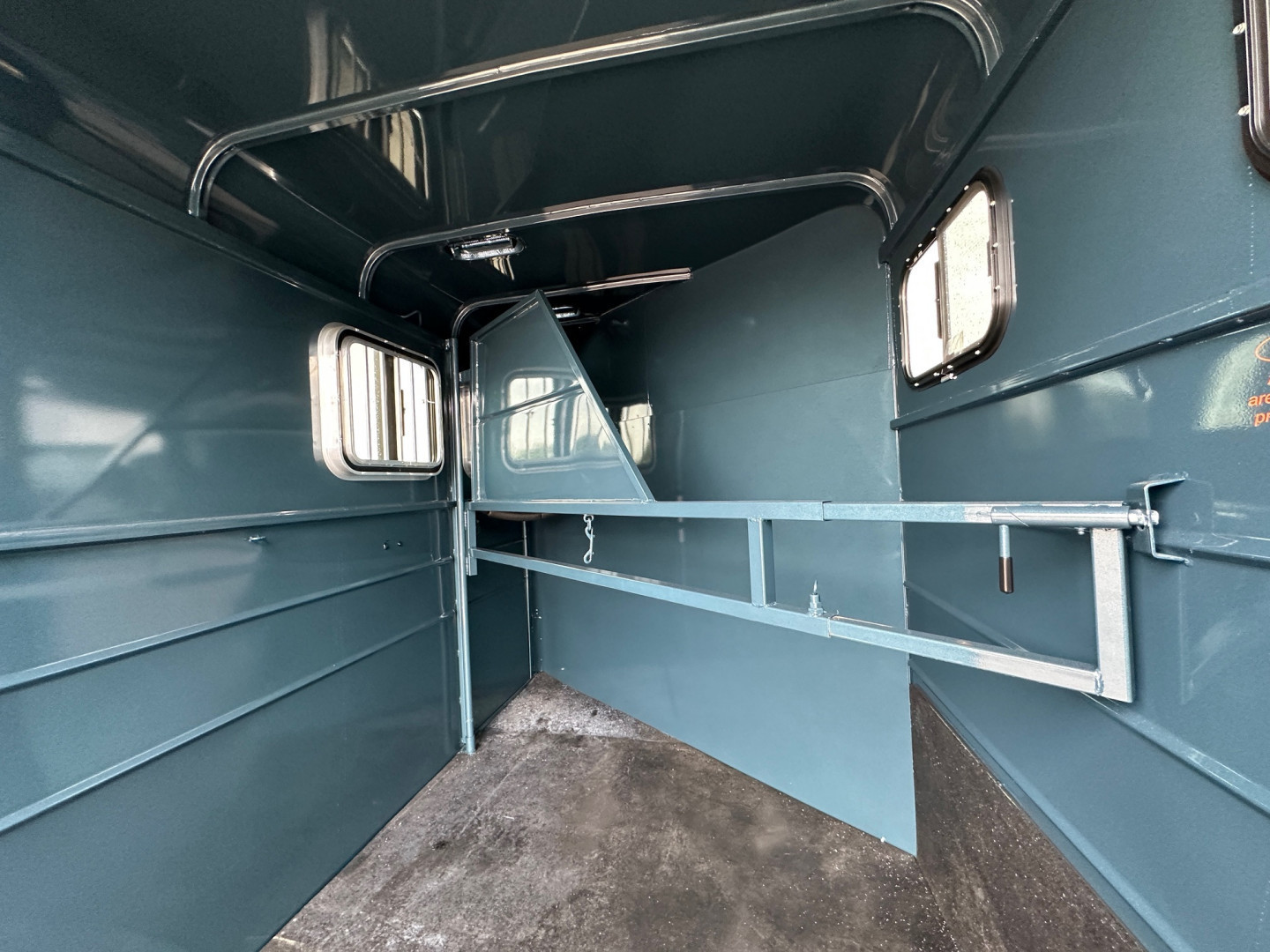 New 2025 Calico - 2 Horse Slant Trailer - 6W x 13 L x 7H