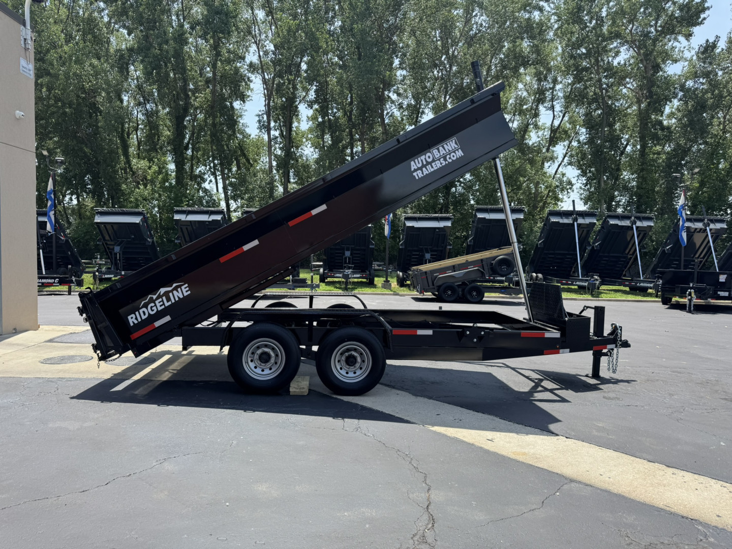 New 2025 Ozark 14K 82"X16' TRUNNION DUMP TRAILER