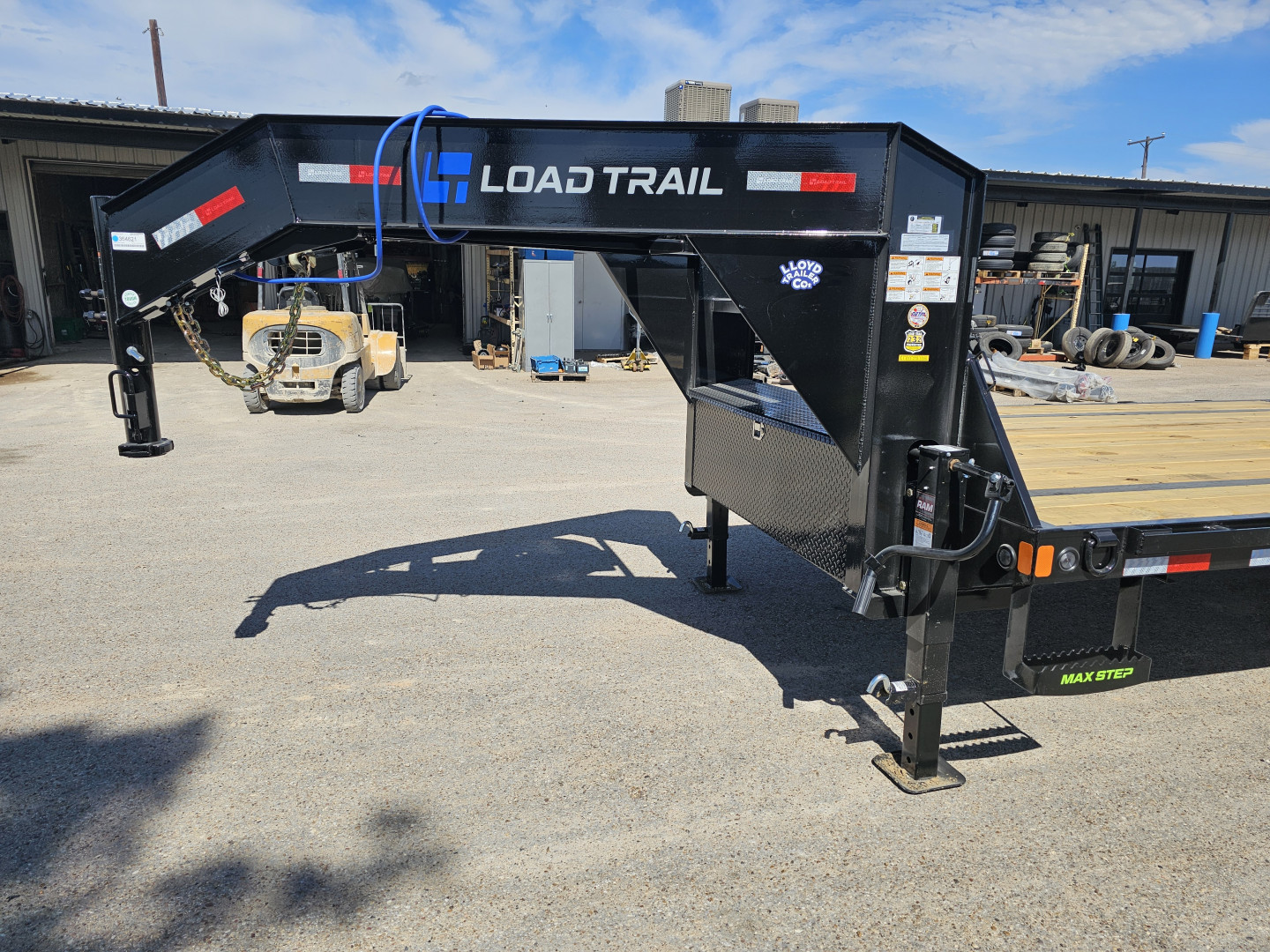 New 2026 Load Trail 102X24 14K Gooseneck Bodies