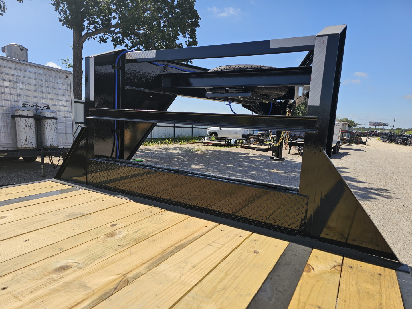 New 2026 Load Trail 102X24 14K Gooseneck Bodies