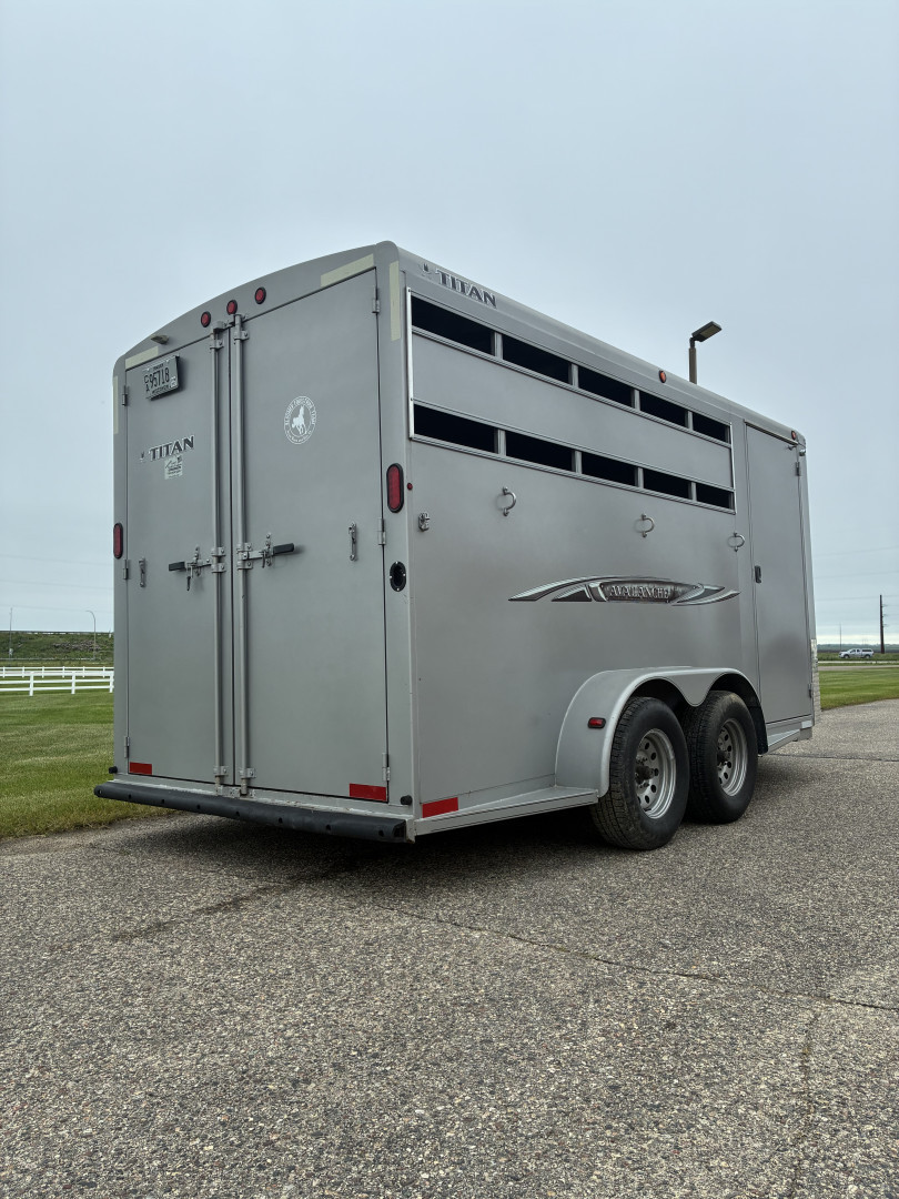 Used 2018 Titan Avalanche 3H BP Horse Trailer