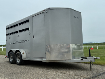 Used 2018 Titan Avalanche 3H BP Horse Trailer
