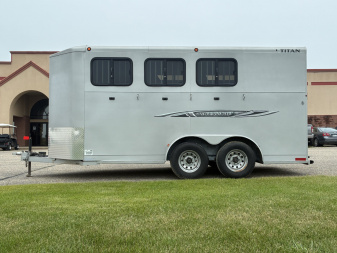 Used 2018 Titan Avalanche 3H BP Horse Trailer