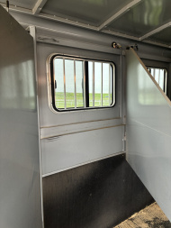 Used 2018 Titan Avalanche 3H BP Horse Trailer
