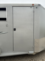 Used 2018 Titan Avalanche 3H BP Horse Trailer