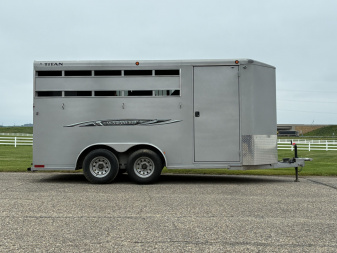 Used 2018 Titan Avalanche 3H BP Horse Trailer