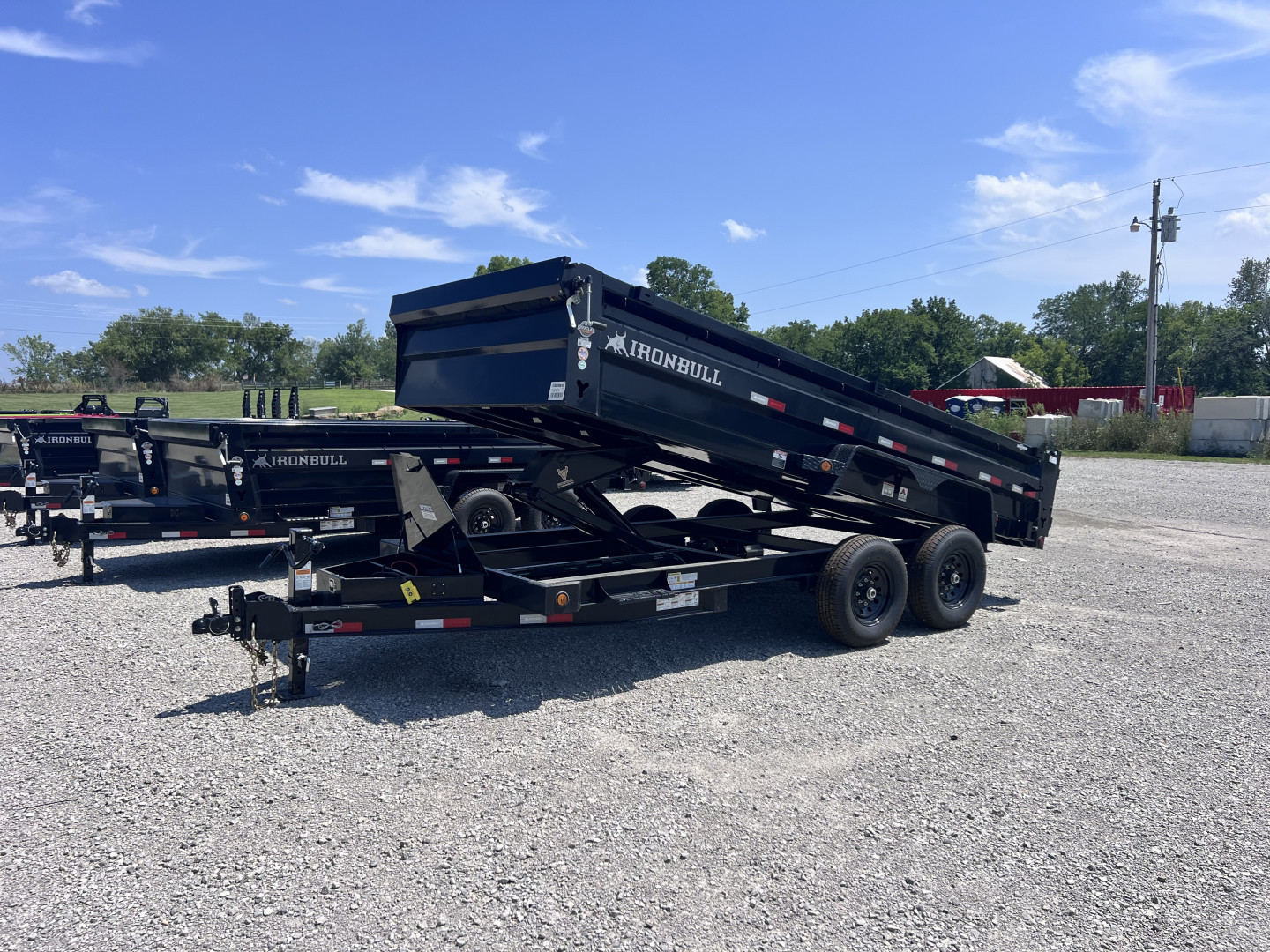 New 2026 IRON BULL 83X16 DUMP TRAILER W/ SCISSOR HOIST AND I-BEAM FRAME