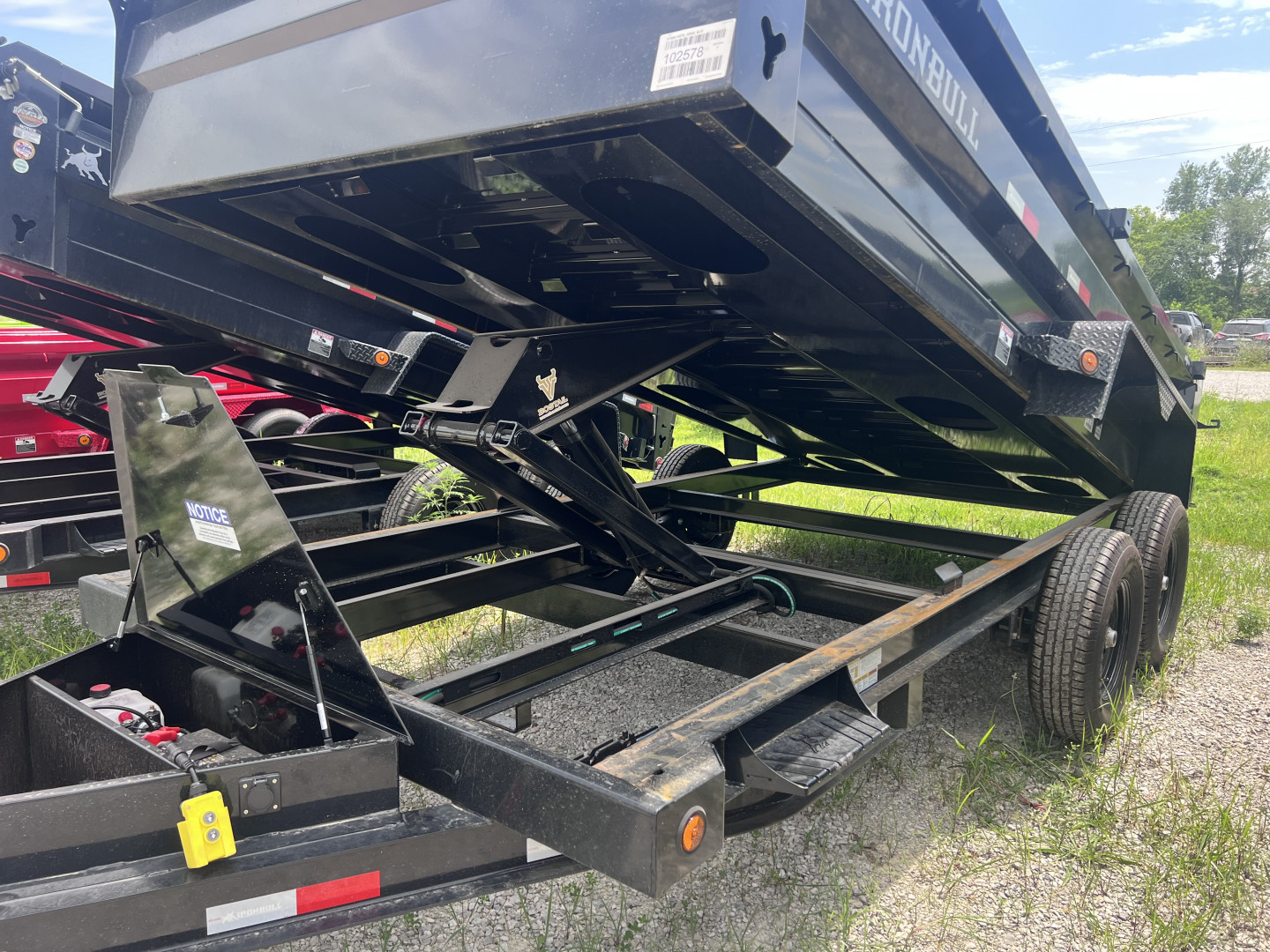 New 2026 IRON BULL 83X16 DUMP TRAILER W/ SCISSOR HOIST AND I-BEAM FRAME