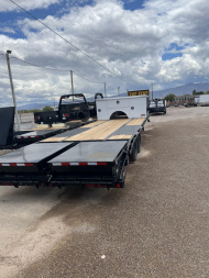New 2025 PJ TRAILERS 102" x 32' LD Flatbed Trailer