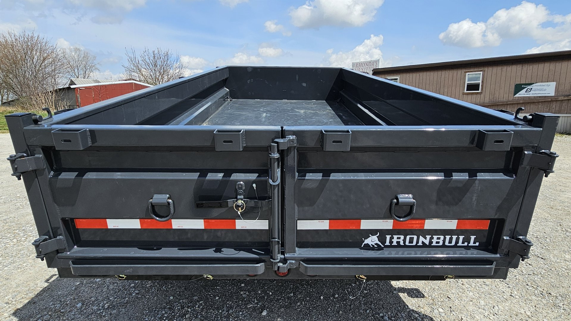 New 2024 IRON BULL 83"x16' Dump Trailer