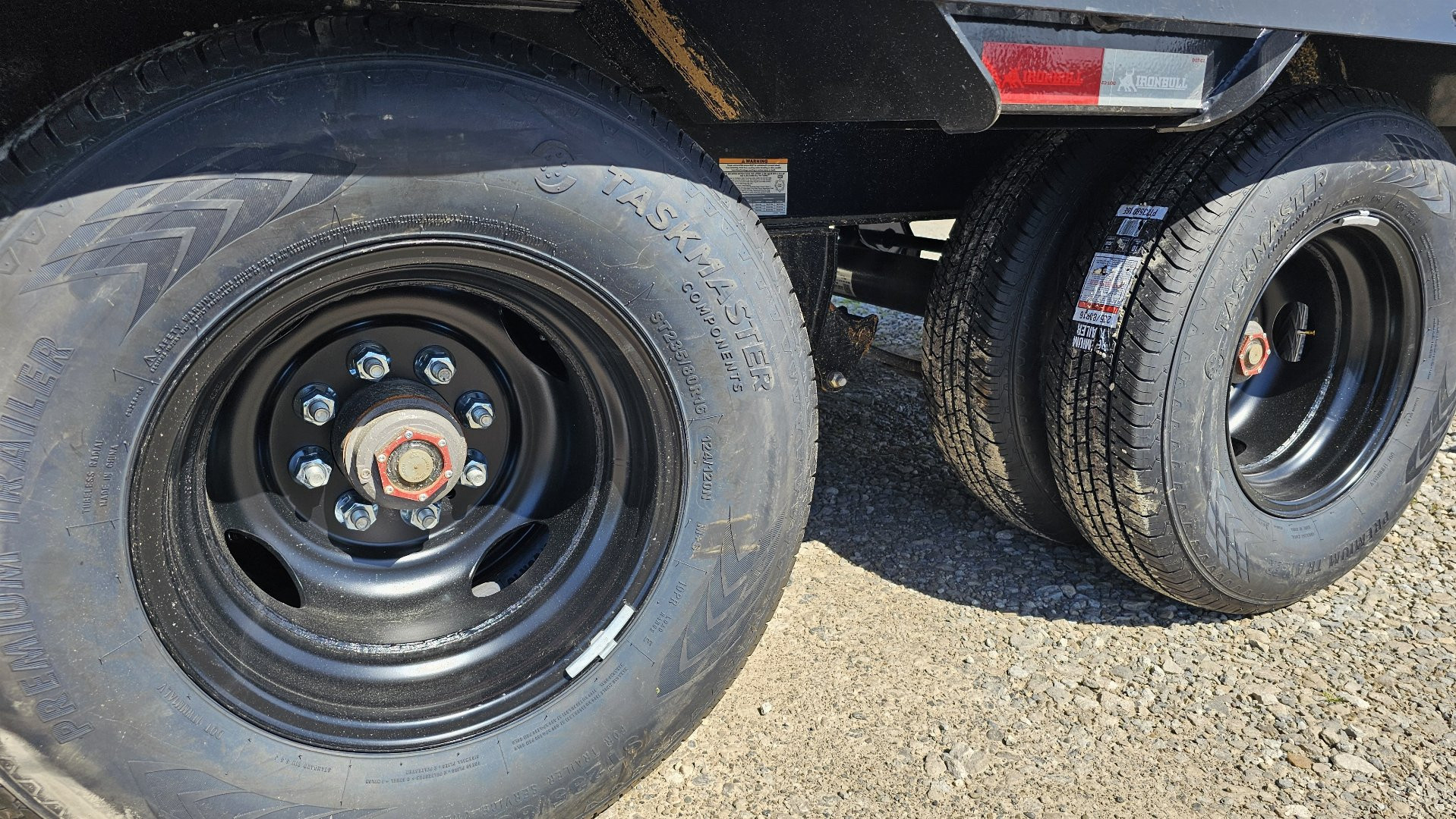 New 2024 IRON BULL TRAILERS 102" x 32' Deckover Trailer