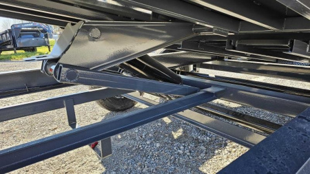 New 2024 LAMAR TRAILERS 83" x 14' Dump Trailer